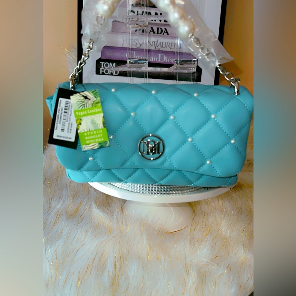 NWT Badgley Mischka Quilted Crossbody Bag